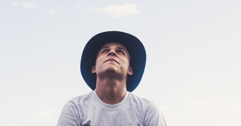 Why don't men compromise? 12 reasons