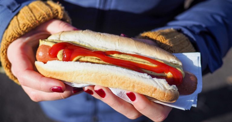 What is junk food? 10 types of harmful food products