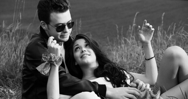 Kindness, a challenge in partner selection