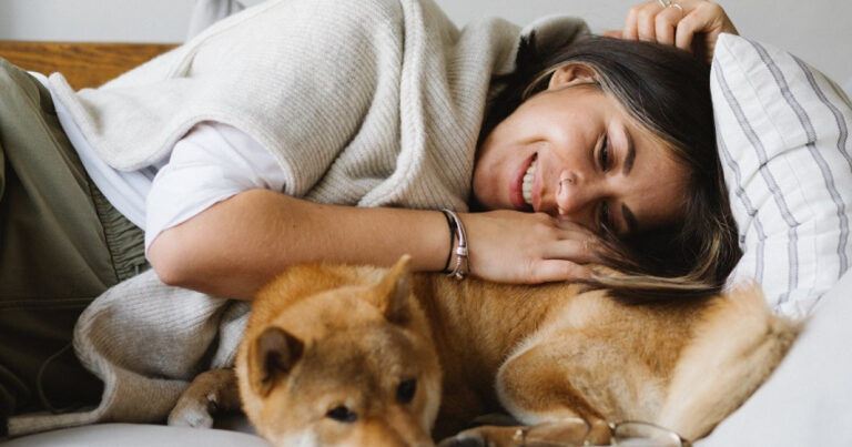 Your Menstrual Cycle: 4 Keys to Self-Discovery