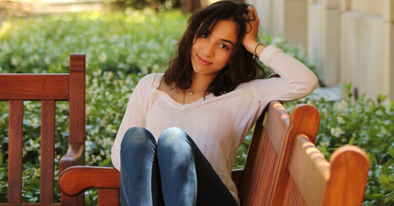 How to Attract a Man: 4 Psychological Keys